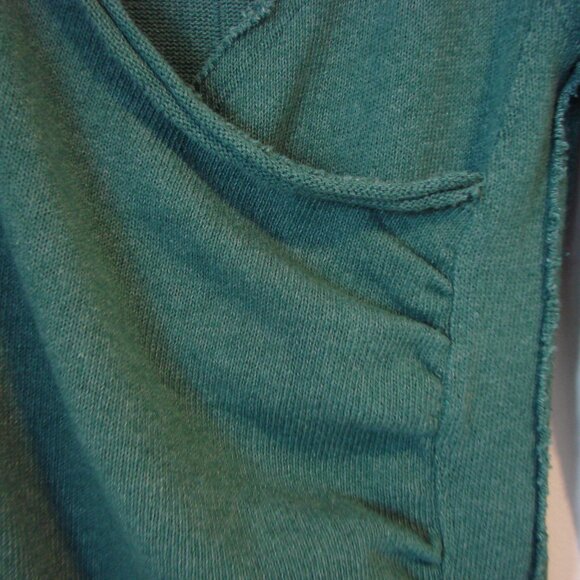 Free People We The Free Like A Boss Green Knit Top Sweater Raw Edge Small - Picture 13 of 16